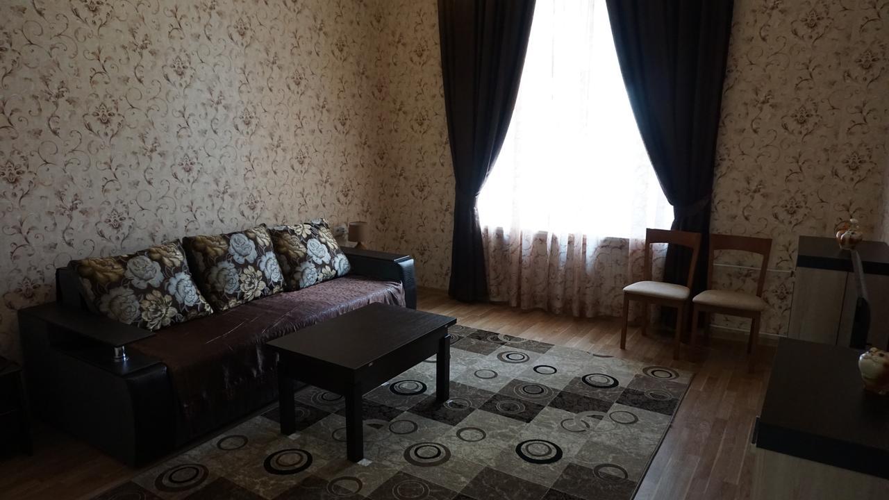 Happy Cat Hotel Odesa Exterior photo
